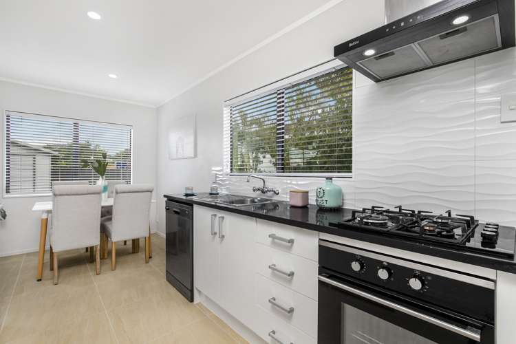 79 Palmers Road Clendon Park_12