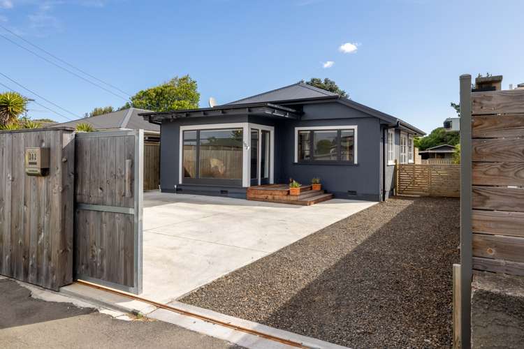 302 Estuary Road South New Brighton_21