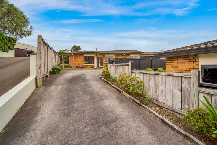 2/197 Mangorei Road Merrilands_15