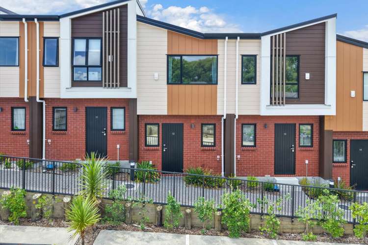 12/26 Springvale Drive Albany_29