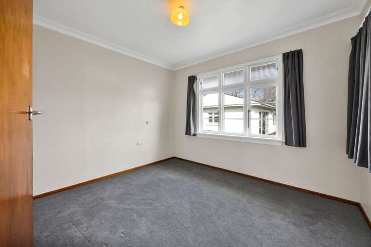 155 Glover Road Hawera_11