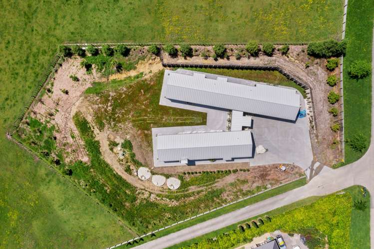 4 Myra Evelyn Grove Dairy Flat_23