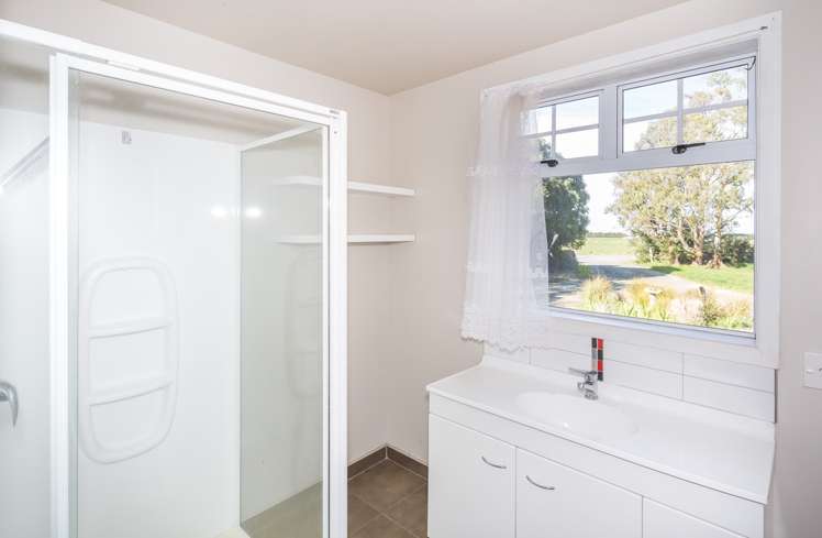 324 Brookside Road Burnham_7