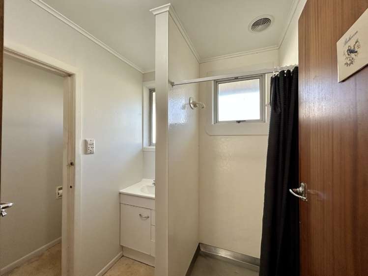 1a Cooper Avenue Holdens Bay_7