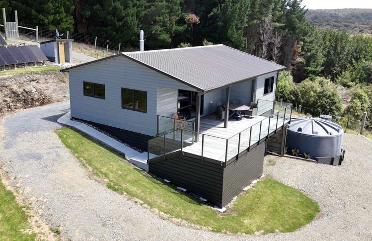 301 E Tahakopa Valley Road Owaka_2