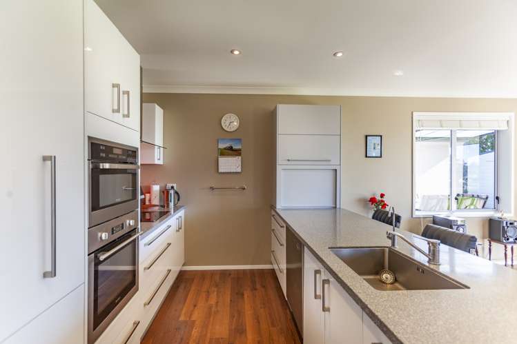 2 Ennisclare Place Waipukurau and Surrounds_9