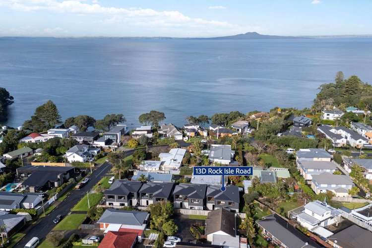 13D Rock Isle Road Torbay_12