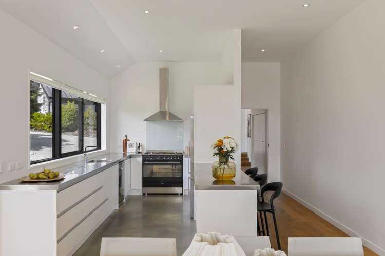 3 Pioneer Court Jacks Point_6