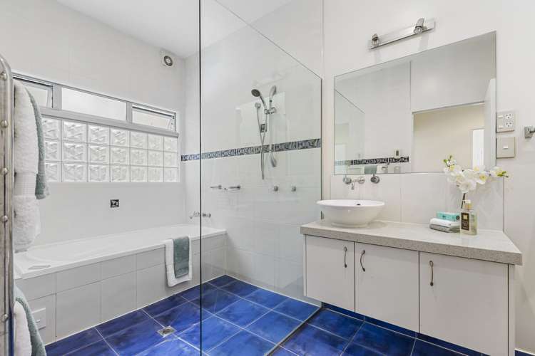 19a Scarboro Terrace Murrays Bay_17