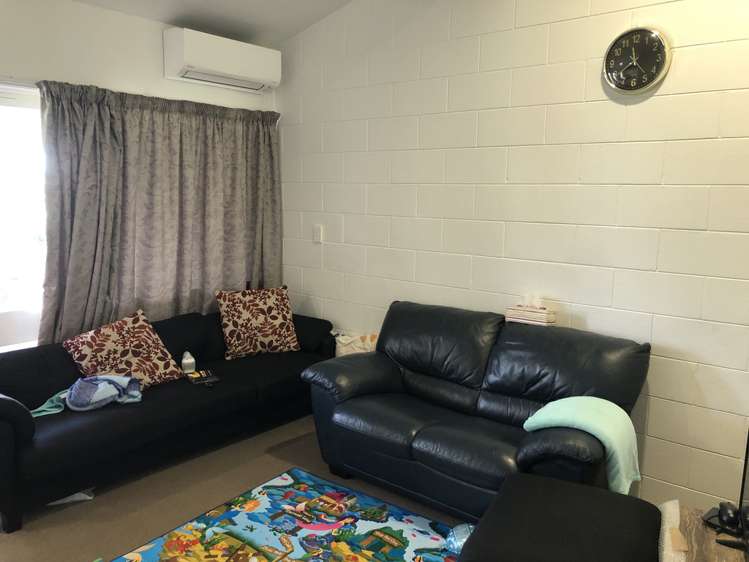 3/6 Bond Crescent Forrest Hill_5