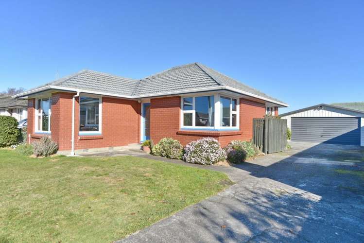 372 Breezes Road Aranui_20