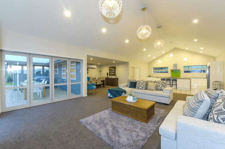 450 Monument Road Clevedon_19