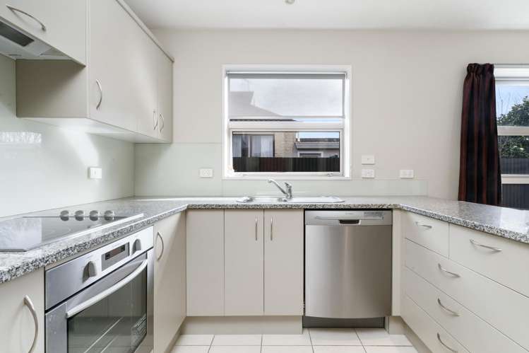 14/56 Gladson Avenue Sockburn_13