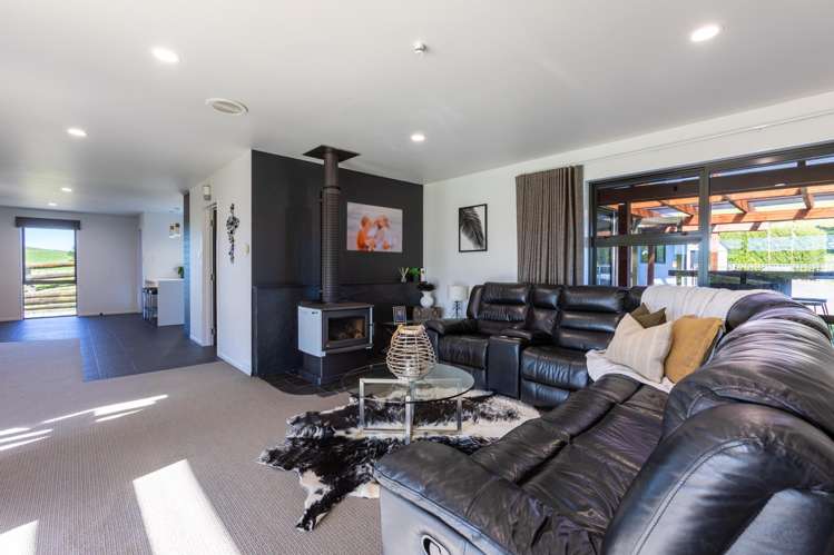 14 Centre Road Dannevirke_8