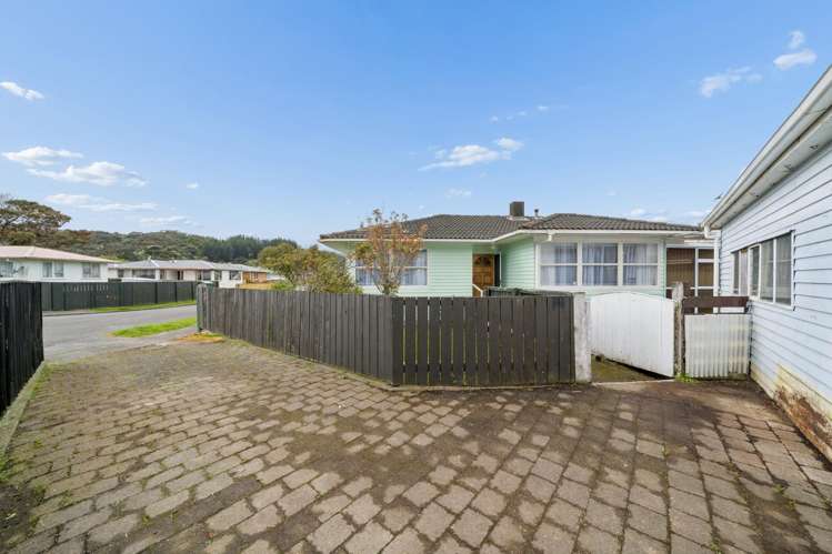 13 Kerepehi Grove Wainuiomata_17
