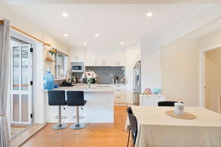 56 Botany Road Botany Downs_5