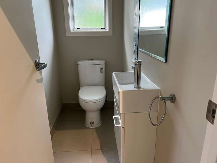 582 Massey Road Mangere_7