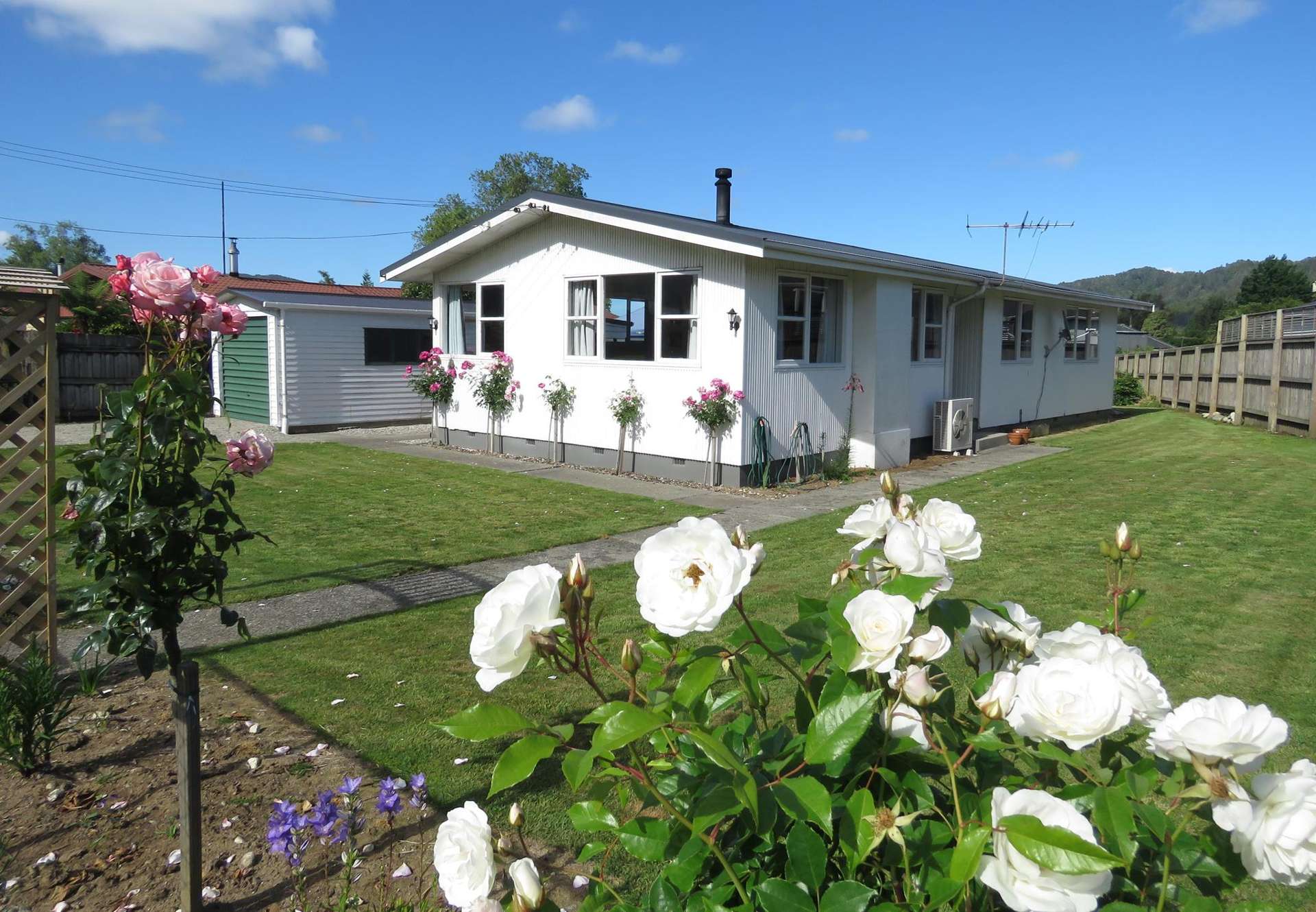 2A Crampton Road Reefton_0