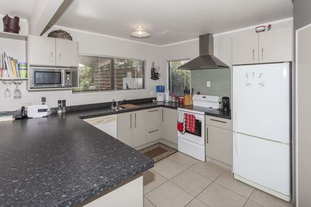 127 Linton Crescent Whangamata_3
