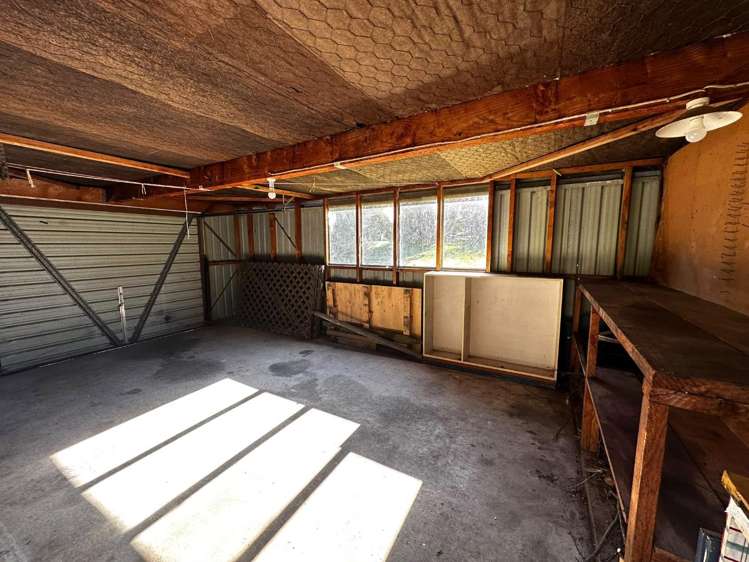 15 Waitahanui Avenue 11210_12