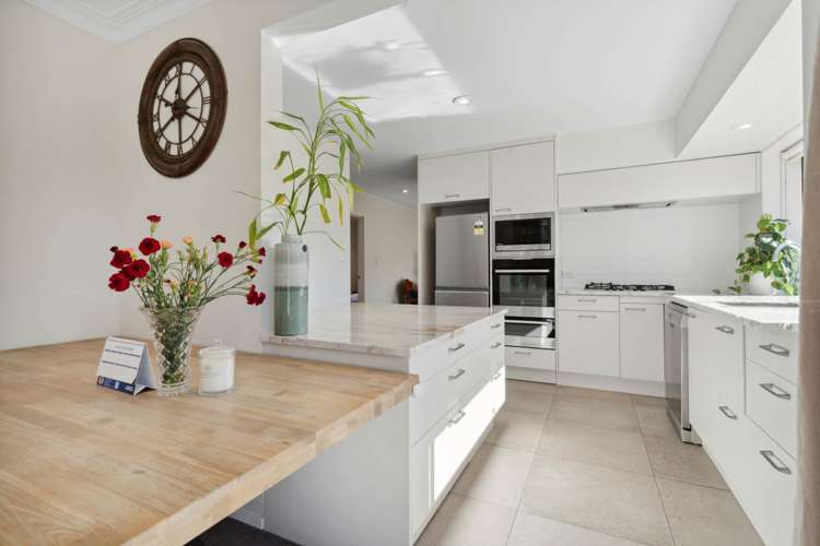 2A Heywood Crescent_4