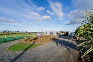499 Avon Road_4