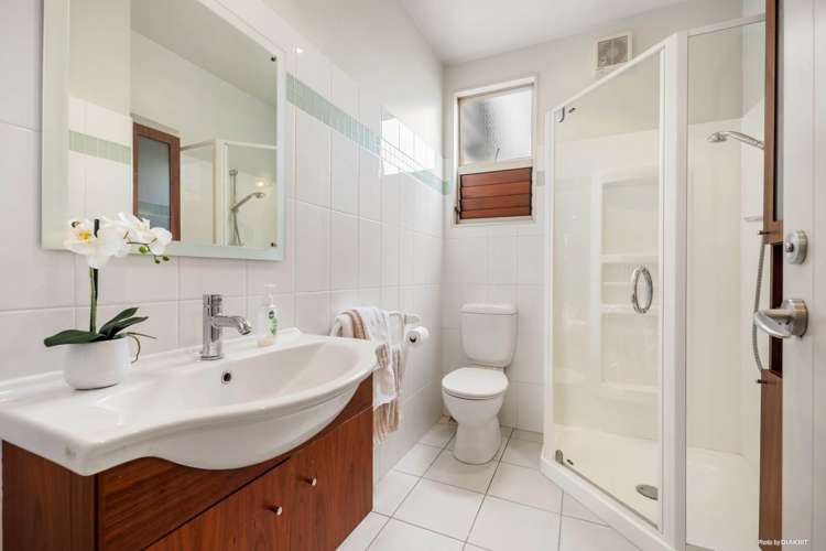 17B Queensway Three Kings_11