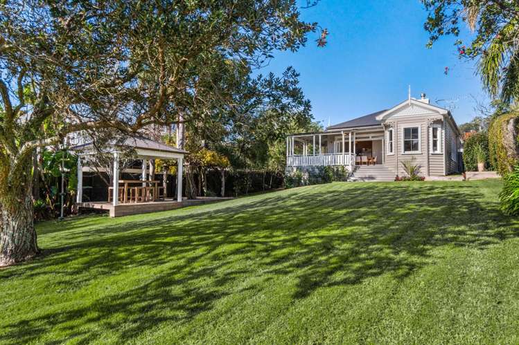 12 Second Avenue Stanley Point_29