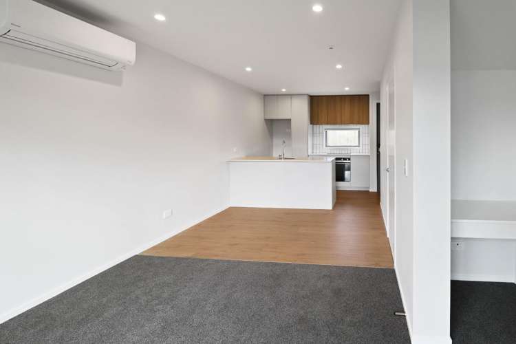 7/16 Sladden Street Naenae_1