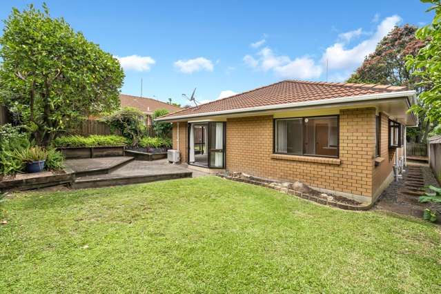 3/2 Channing Crescent Botany Downs_2