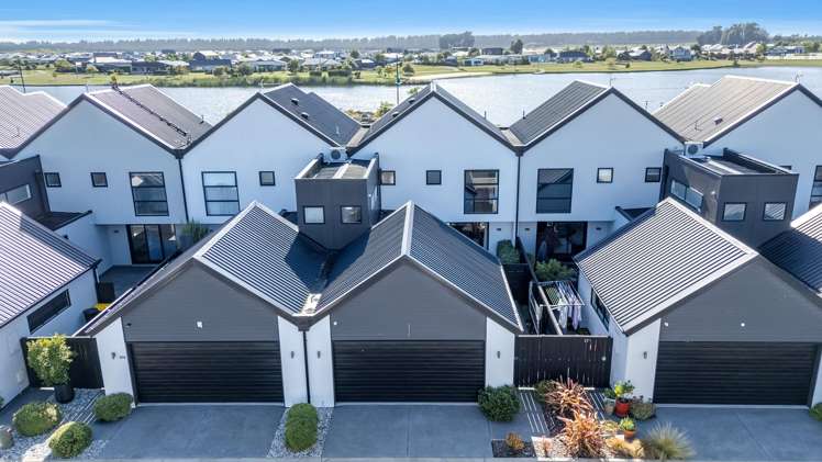 27d Lakeside Drive Pegasus_16