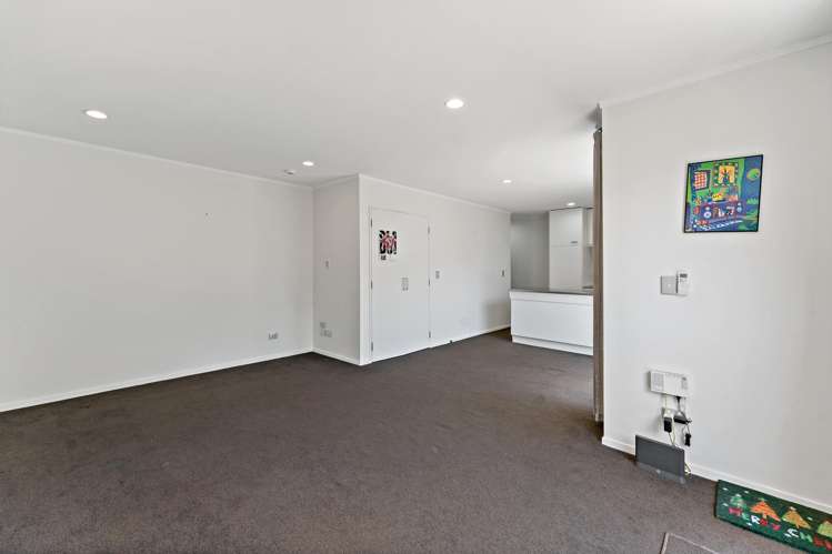 50/3 Wagener Place Mount Albert_10