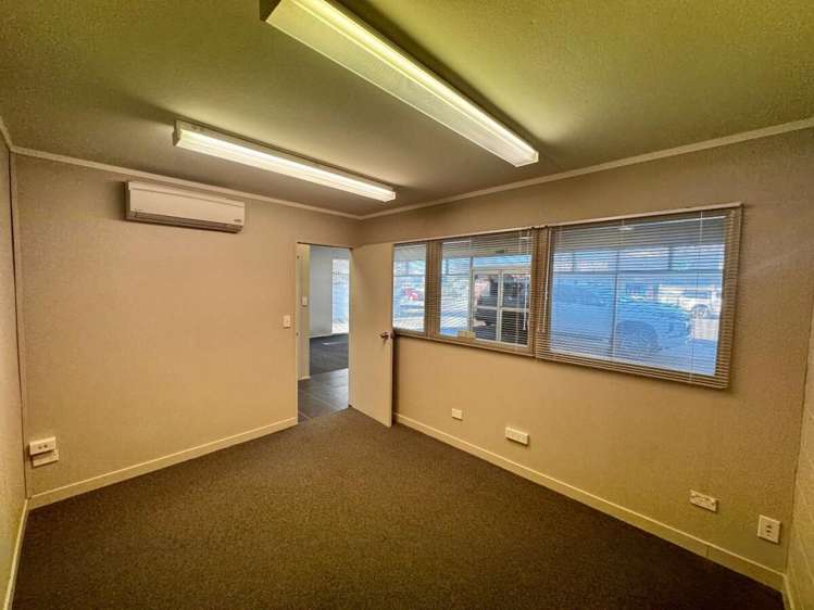 9 Edgeware Road City Centre_5