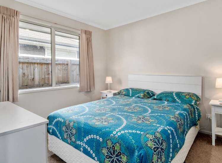 8 Fearnley Grove 11554_12