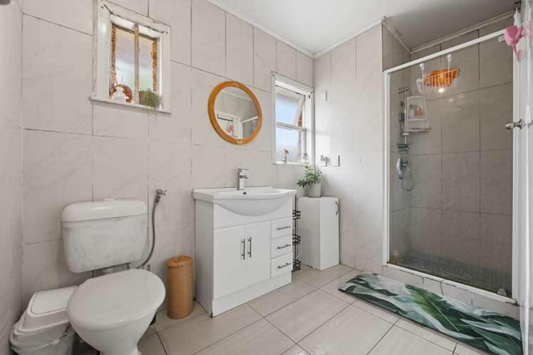 78 Hallberry Road Mangere East_9