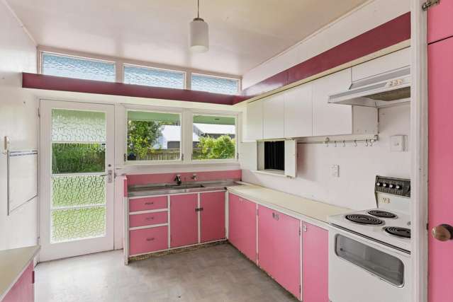 77 Aotaki Street Otaki_1