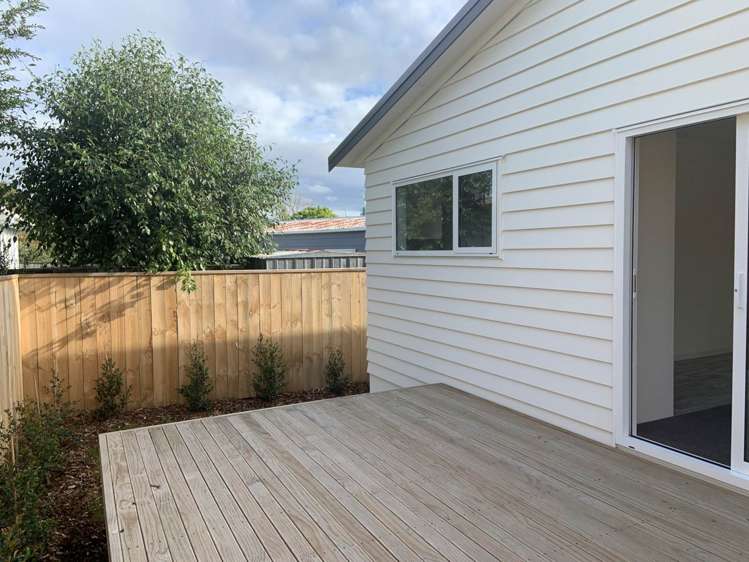 16a Chilcott Road Henderson_8