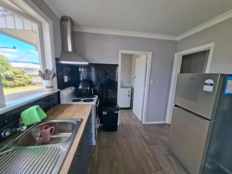  34 Bartholomew Road Levin_4