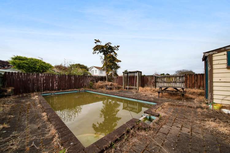 68 Collins Street Hawera_24