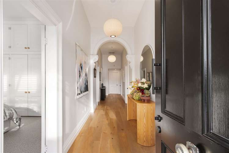 52 Office Road Merivale_12