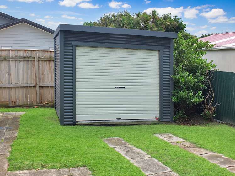 3 Chrystall Street Foxton Beach_16