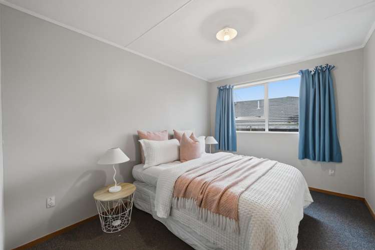 32 Ottrey Street Clifton_17