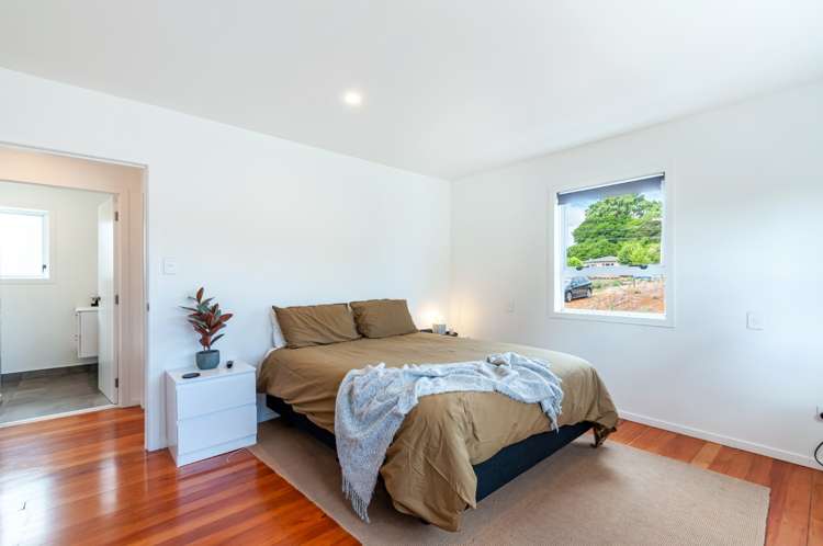 25 Ford Avenue 11601_5