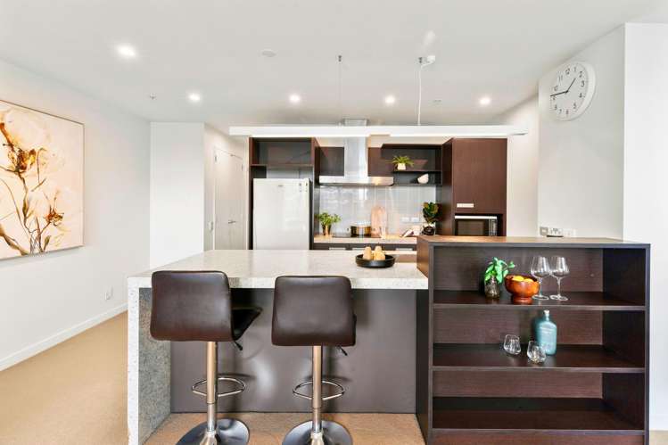 8C/11 Tennyson St_2