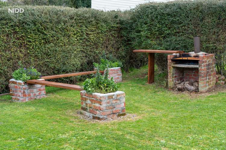 7 Hanlon Street Halfway Bush_14