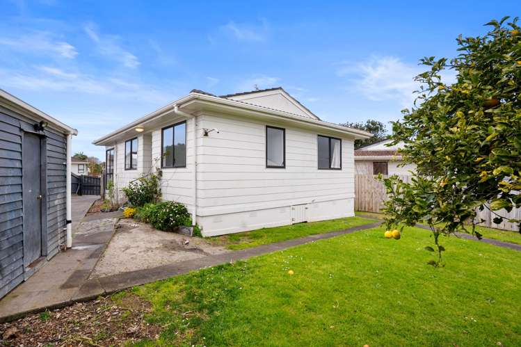 32A and 32B Taitimu Drive Weymouth_32