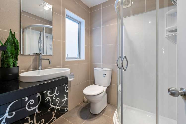 11 Beatrice Place Flat Bush_13