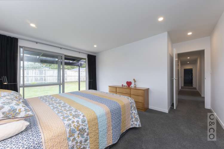 5 Mill Grove Riverhead_33