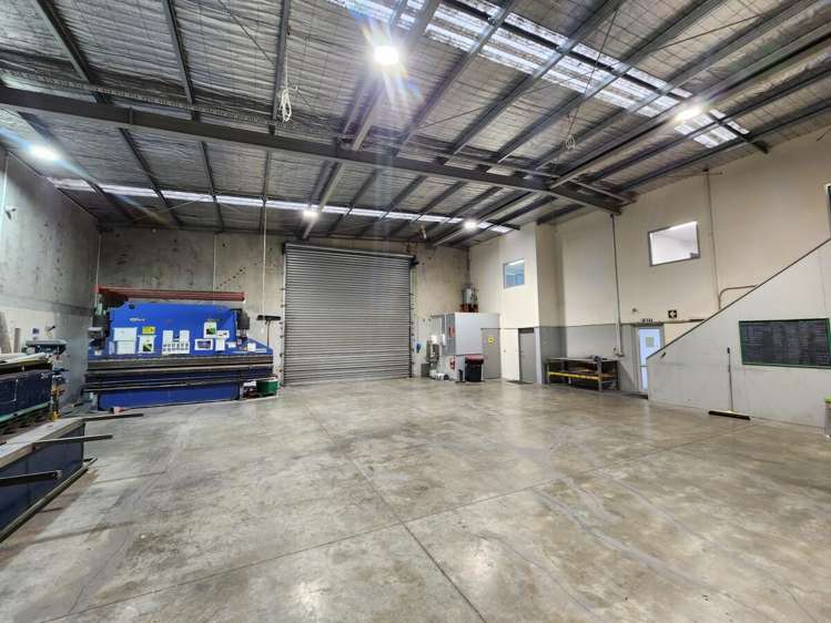 2B Lock Crescent Hillsborough_8