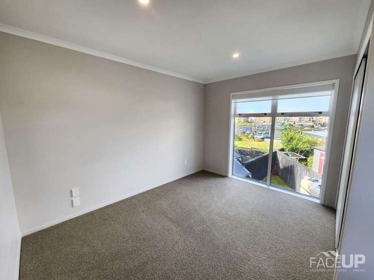 13 Teal Way Hobsonville_5